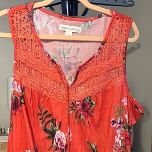 New York Laundry Sleeveless Tank